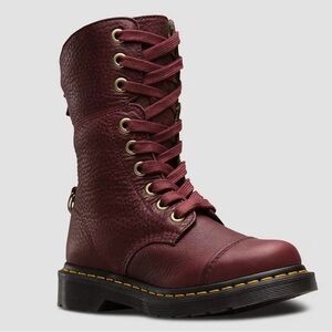 New In Box Dr Martens Amilita (Triumph) Boots. Discontinued. Hard to Find.